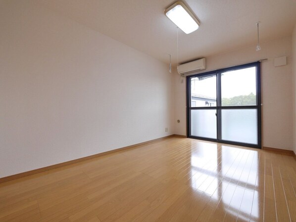 オンワード谷塚の物件内観写真